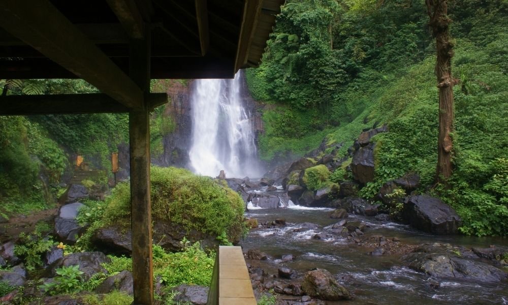 Gitgit Waterfall (2)